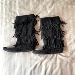 Black Moccasin fringe boots size 6